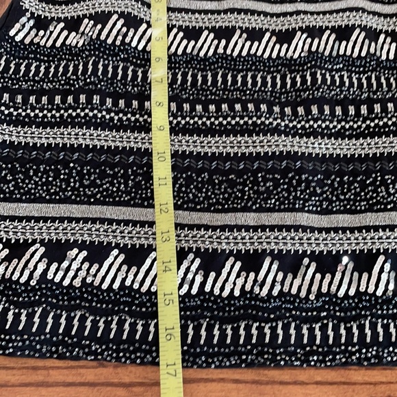 NWOT H&M women’s EMBELLISHED, SEQUINS, BEADED, EMBROIDERED MINI skirt, SIZE 10 - Picture 12 of 12